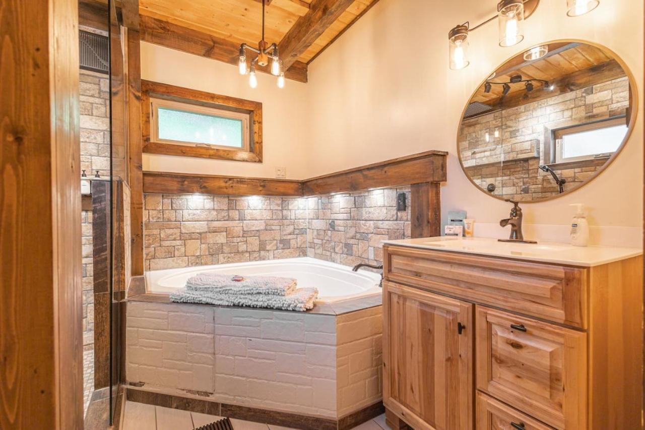 Canyon View Treehouse- Relaxing Getaway In Jasper With An Amazing View ภายนอก รูปภาพ